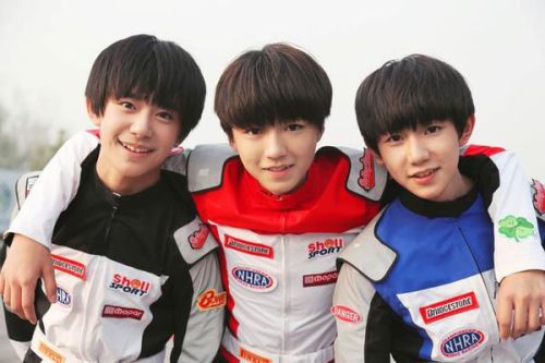 TFBOYS最新寫真亮相，青春活力的璀璨再現(xiàn)